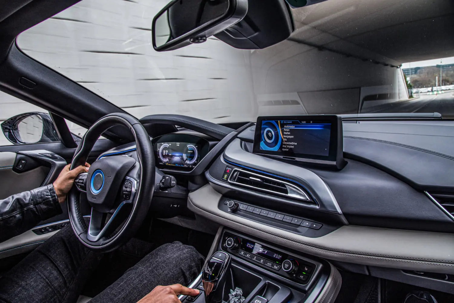Smart dashboards help reduce driver distraction with focused, connected tech now